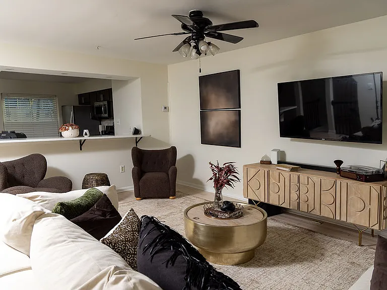 16015 Elegant Ct — Photo 11