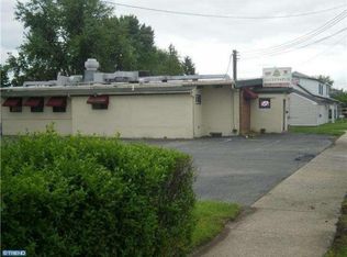 215 W Philadelphia Ave, Morrisville, PA
