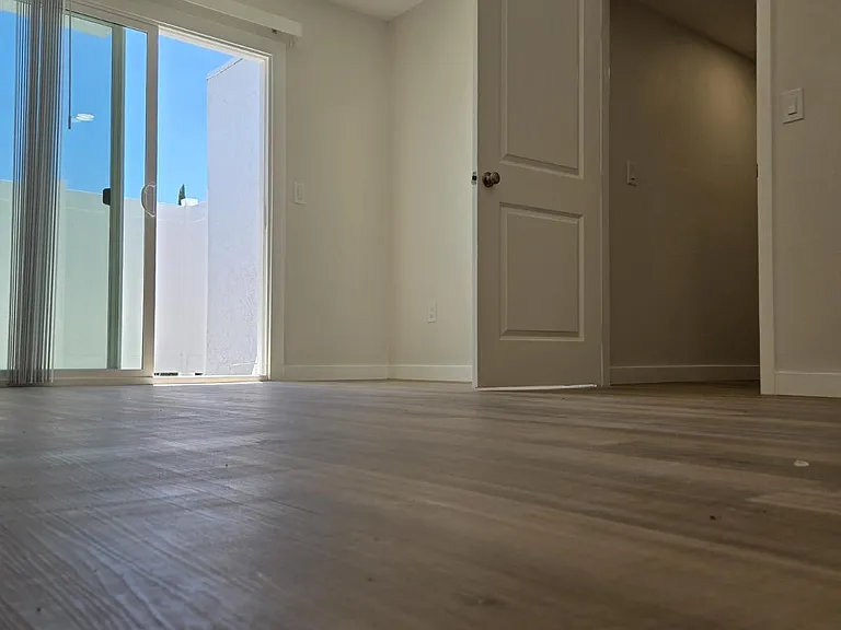 18642 Libra Cir #1 — Photo 3