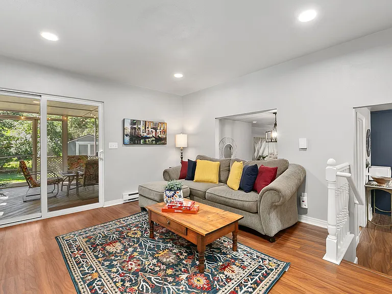 726 Eastdale Dr — Photo 28