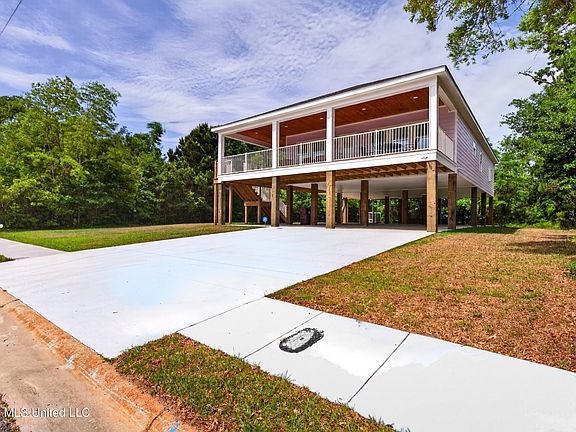 4th image of 111 Pitcher Point