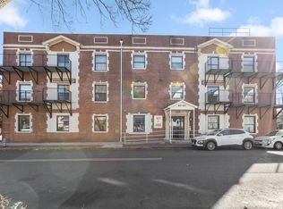 65-57 4th Ave, East Orange, NJ 07017