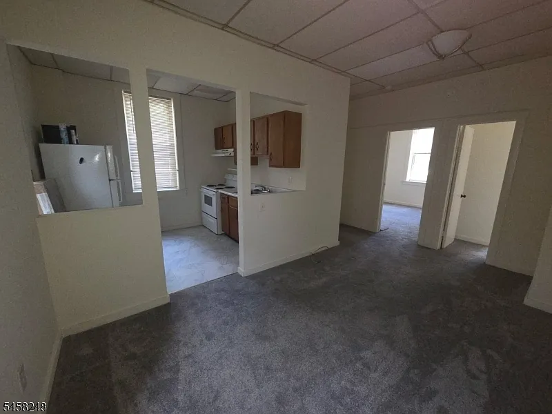 2 bed, 1.0 bath, $1,650 — Photo 3