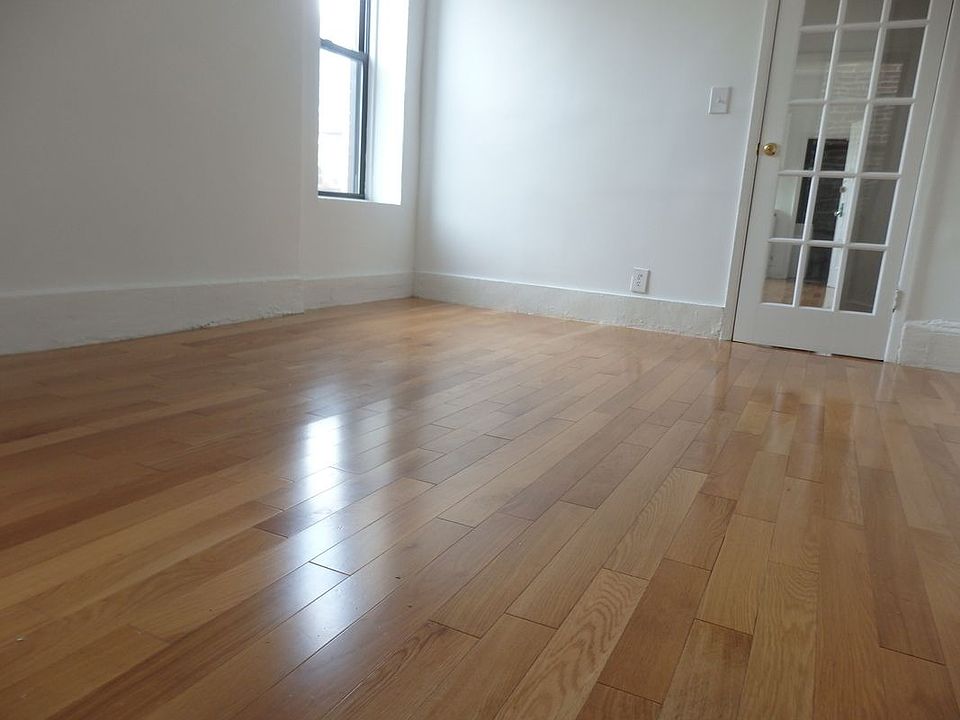 1st image of 500 W 48th St APT 4RN