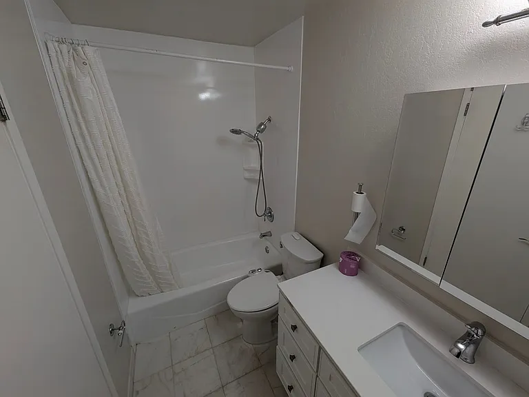 2650 Jones Rd #11 — Photo 9