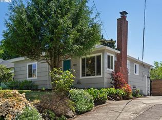 3934 SE Tibbetts St, Portland, OR 97202