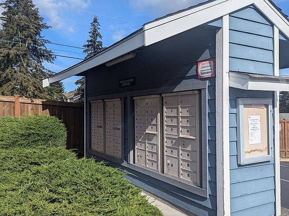 3rd image of 16817 Larch Way E #A-201