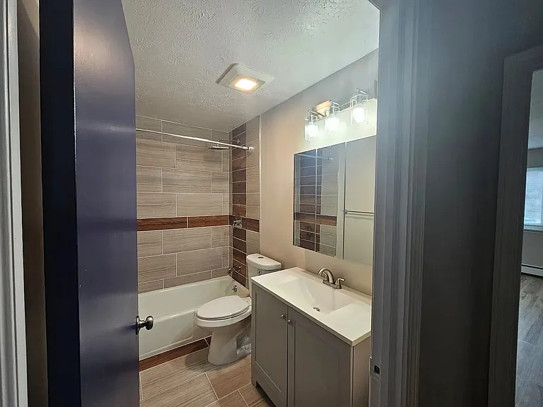 A2-2161160 S Main St #2-216 — Photo 30