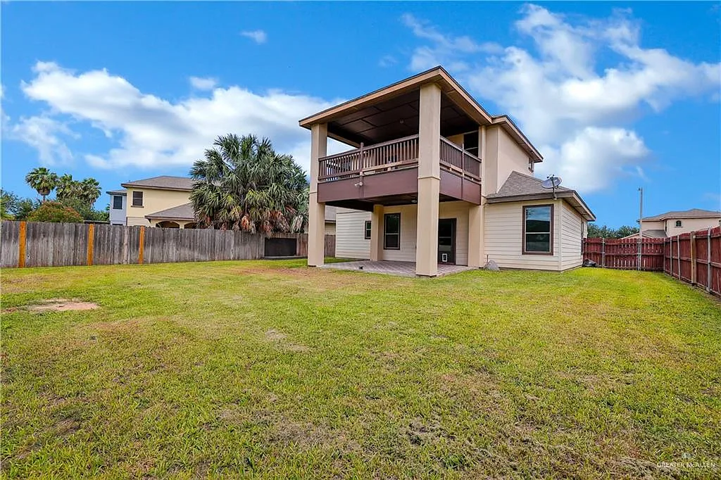 4 bed, 3.5 bath, 2538 sqft, $2,100 — Photo 3