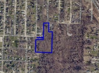 19th Ct, Lorain, OH 44052