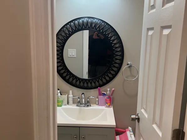 54 Charles St #2, Carteret, NJ 07008