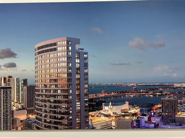 225 N Miami Ave #905, Miami, FL 33128