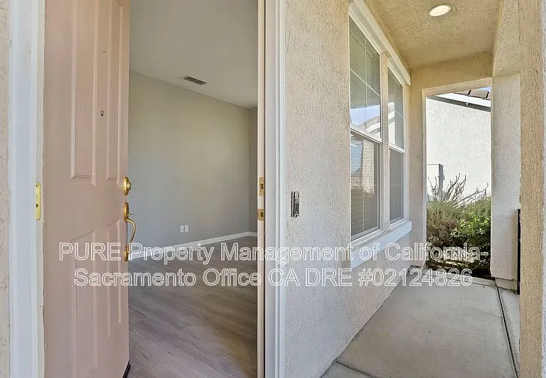 1518 Sandmark Dr — Photo 22