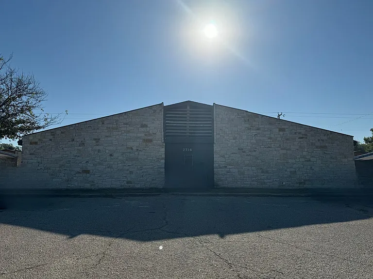 2316 Andover Dr — Photo 37