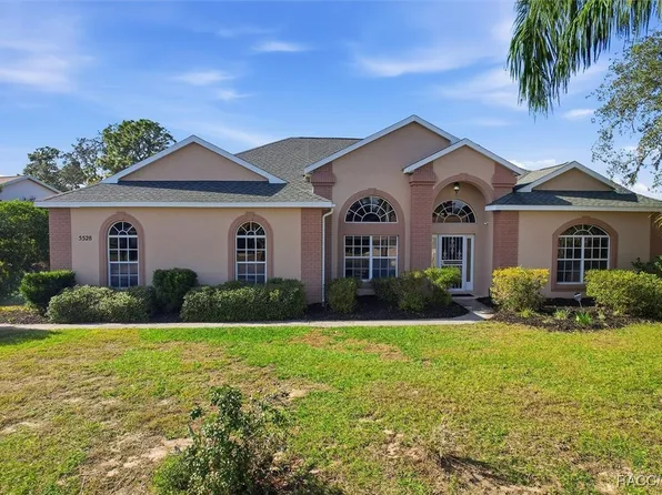 5528 W Hunters Ridge Cir, Lecanto, FL 34461