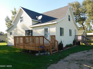 504 Maple St, Henry, SD 57243