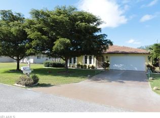 114 SE 13th Pl, Cape Coral, FL 33990