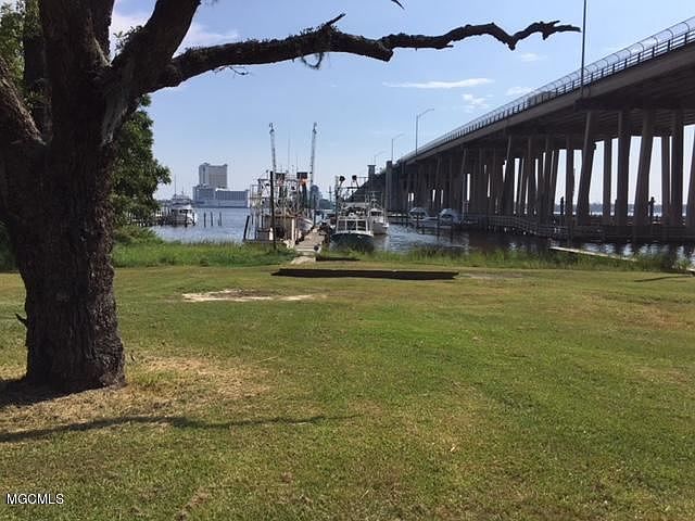 1st image of 3342 Bay Shore Dr