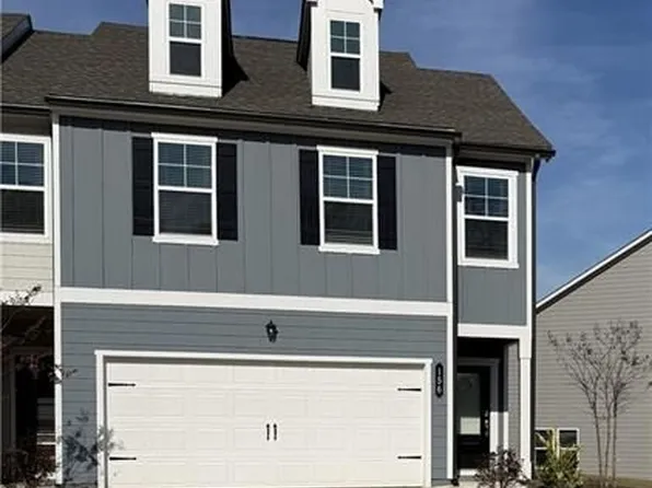 156 Milledge Commons Dr, Milledgeville, GA 31061