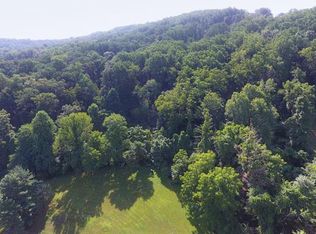 4994 Spring Dr, Center Valley, PA 18034