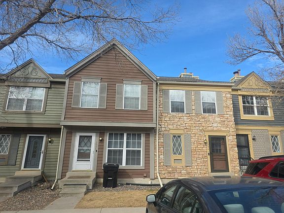 2nd image of 2537 E Nichols Cir