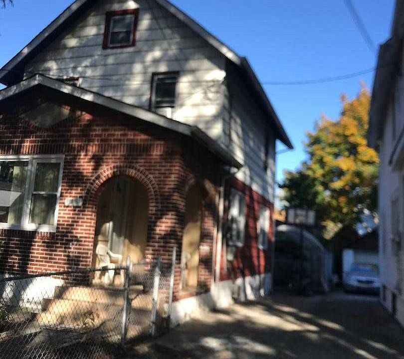 1st image of 11131 141st St