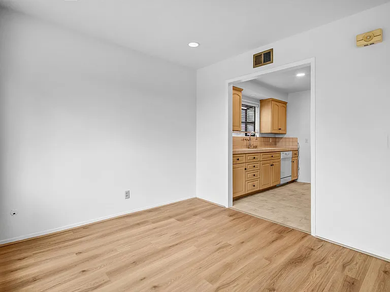 816 Granada Dr — Photo 13