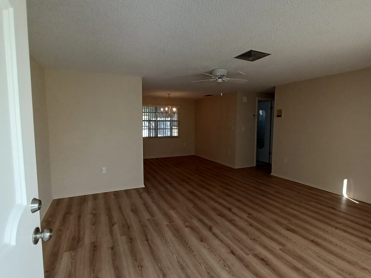 2 bed, 1314 sqft, $1,800 — Photo 4
