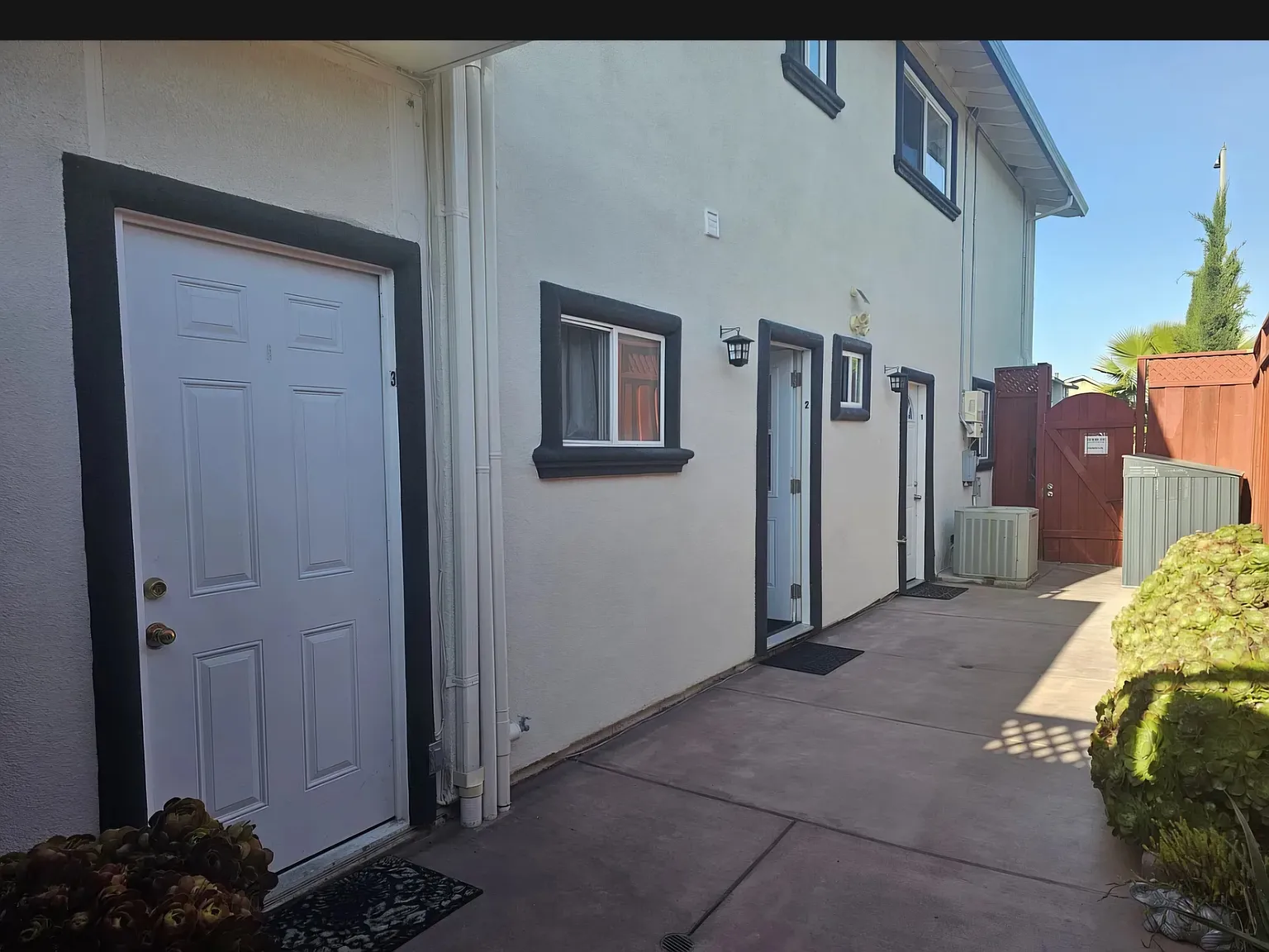 B2-6013 Meridian Ave — Photo 2