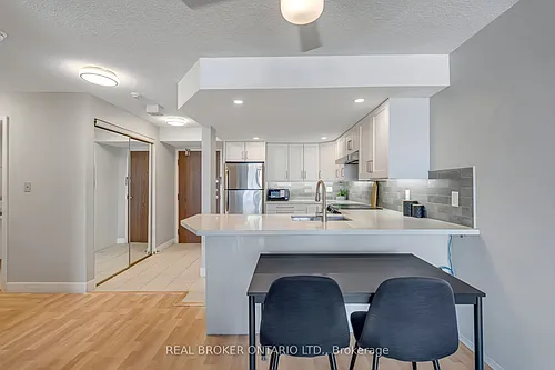 25 Agnes St Photo 1