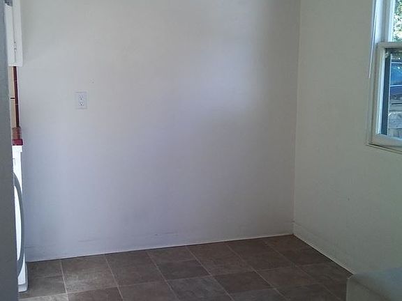 4th image of 1349 Hornblend St