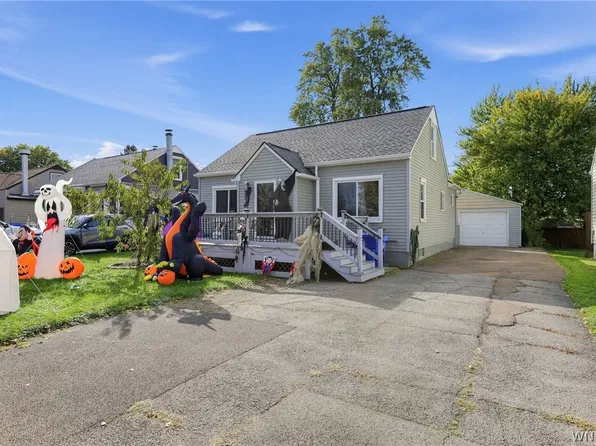 114 Knox Ave, West Seneca, NY 14224