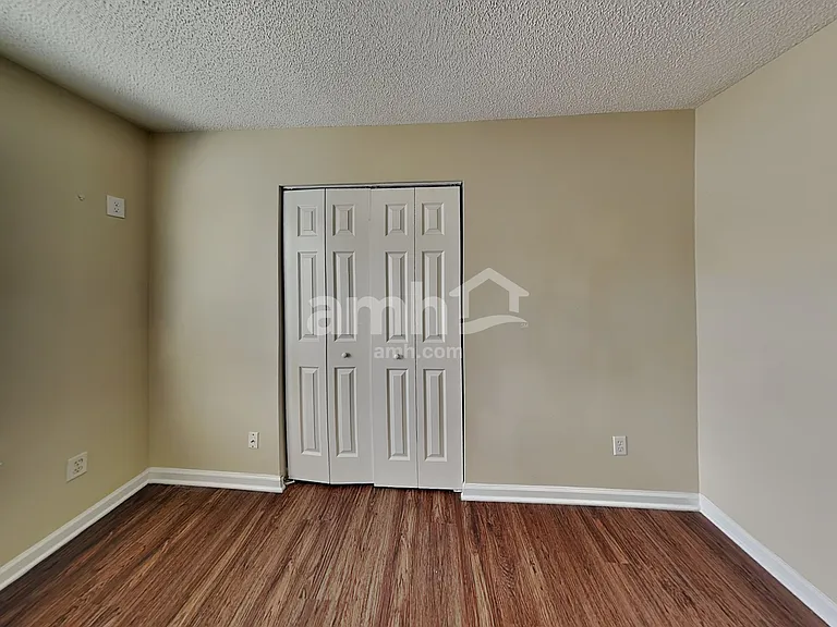 7829 Village Pass — Photo 15