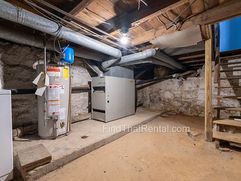 136 W Church Ave — Photo 25