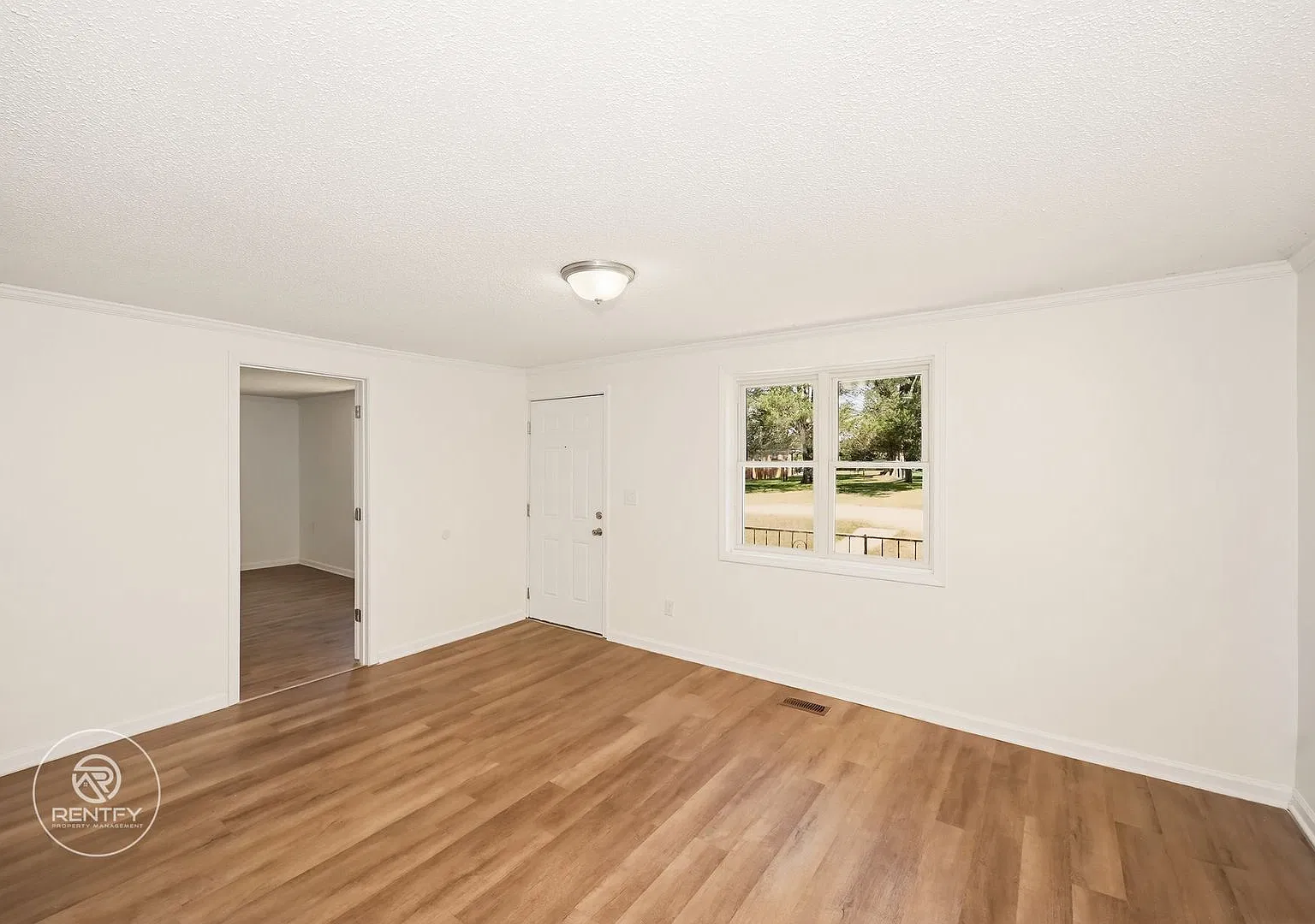 2106 E Greenbriar Rd Statesville, NC 28625 — Photo 4