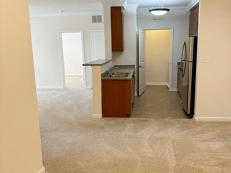 Clairmont at Harbour View Station — Photo 43