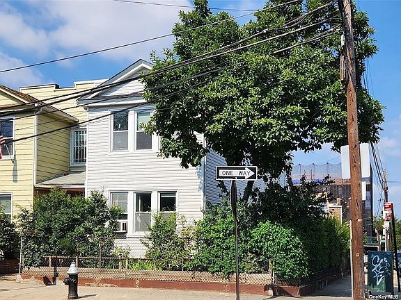 2nd image of 5002 47th St