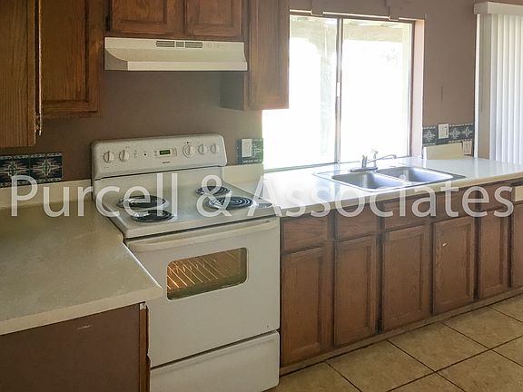 5th image of 5948 W Windsor Ave