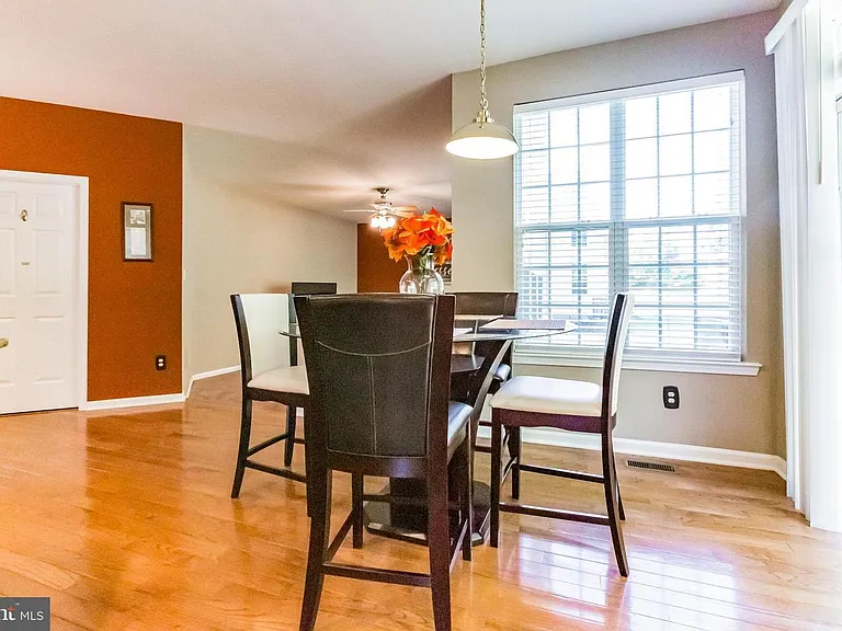 618 Sunderland Ave — Photo 9