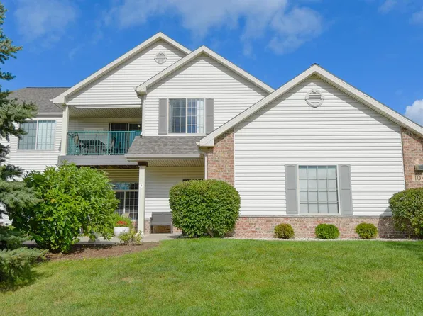 104 Pheasant RUN #A, Johnson Creek, WI 53038