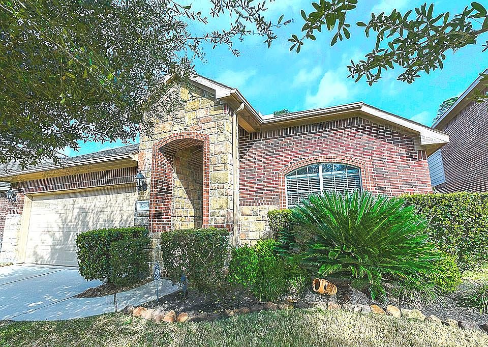 1st image of 21341 Thurston Crossing Dr