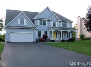 23 Abbey Rd, Whitesboro, NY 13492