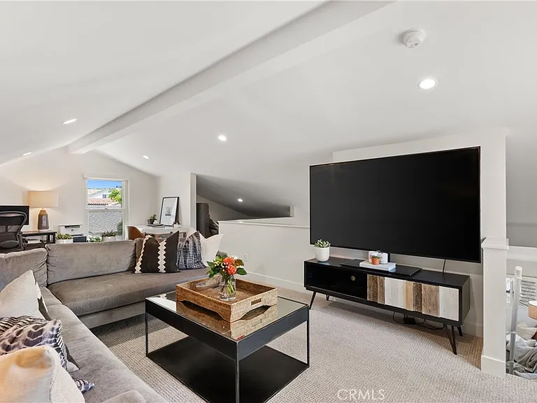617 1/2 Acacia Ave — Photo 19