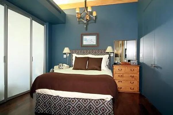Sold by Flat Iron Real Estate | media 19