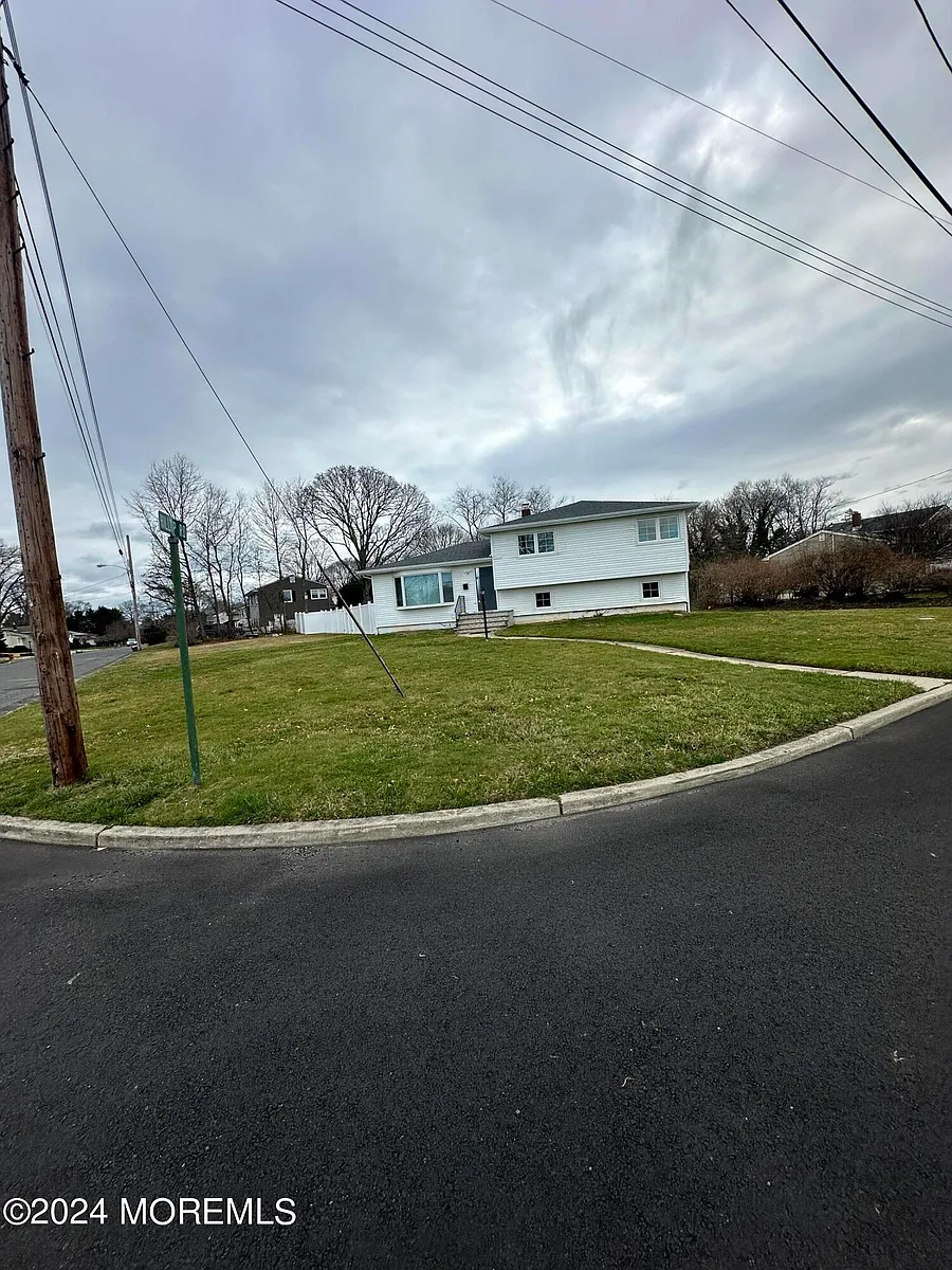 Building Photo - 46 Hilltop Rd