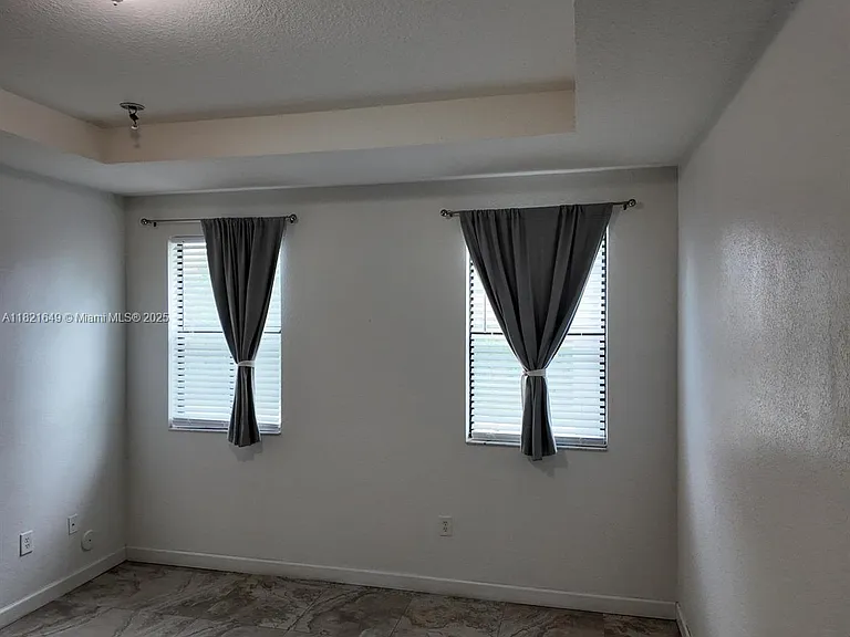 10269 NW 32nd Ter — Photo 12