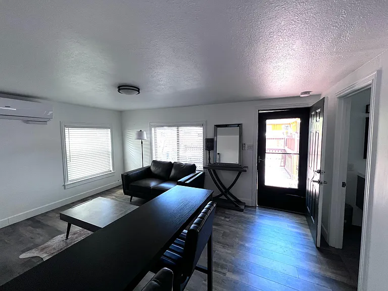 132 N Summit Ave — Photo 7