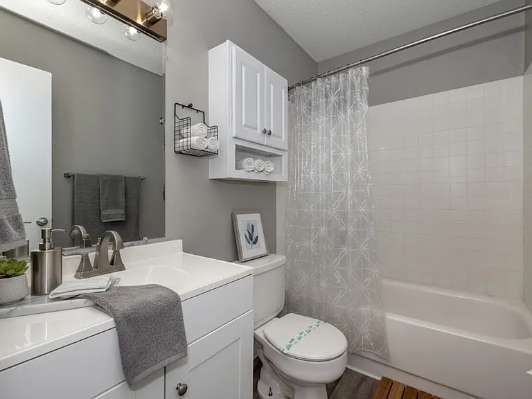 Danish Village Apartments — Photo 55