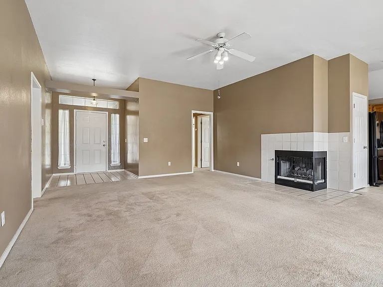 1708 Creekside Ct — Photo 7