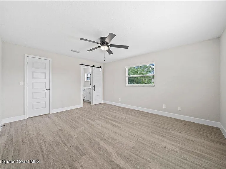 540 Albatross St — Photo 18